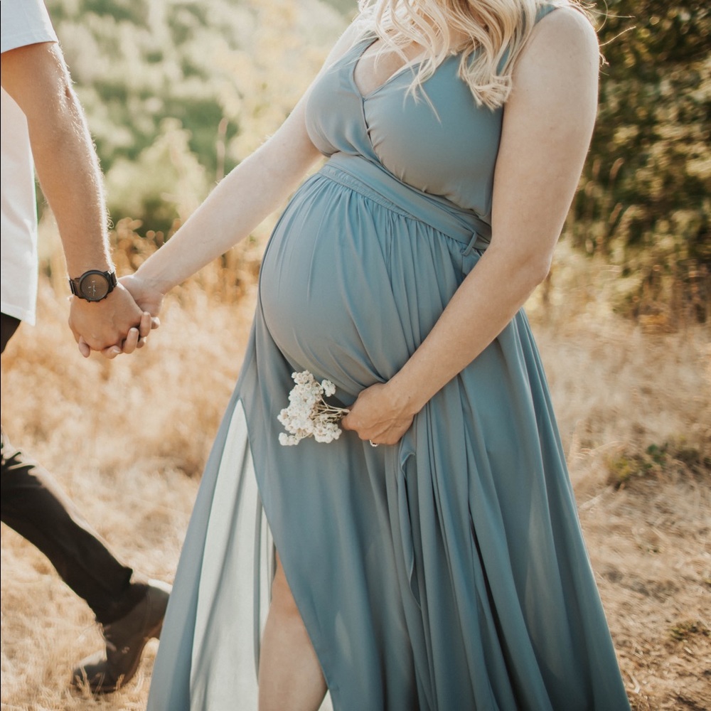 Vici sleeveless blue maxi dress